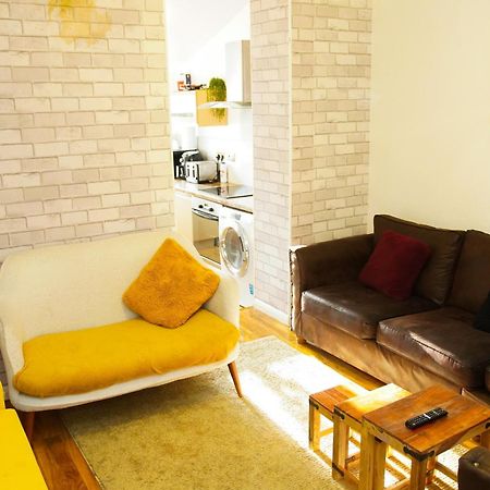 5 Bedroom House Near Cardiff City. Exterior foto