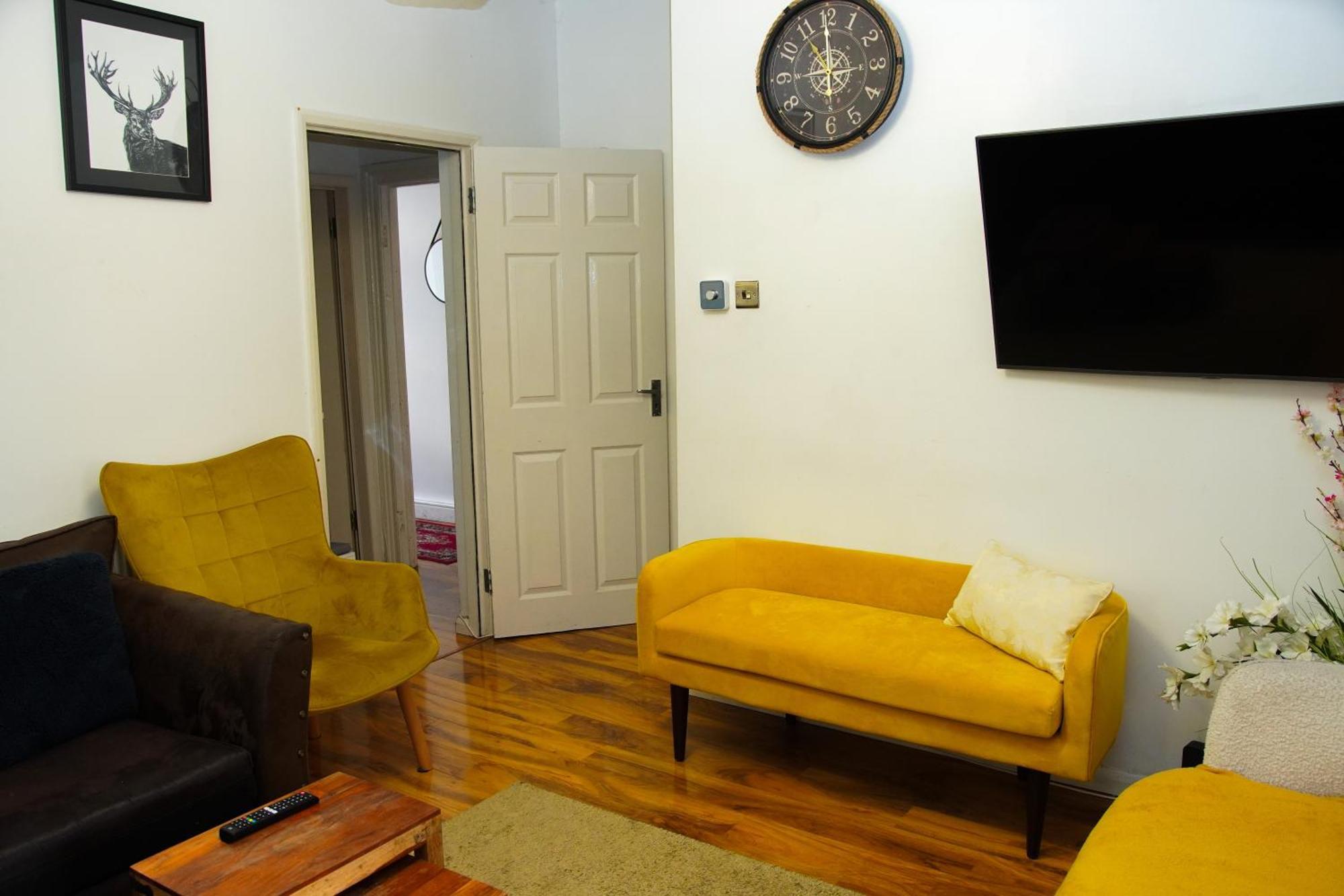 5 Bedroom House Near Cardiff City. Exterior foto